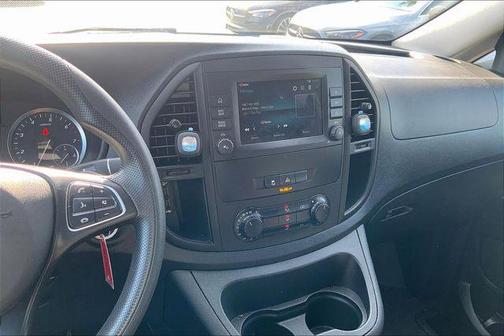 2023 Mercedes-Benz Metris Base