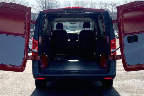 2023 Mercedes-Benz Metris Base