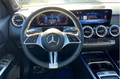 2025 Mercedes-Benz GLB 250 4MATIC