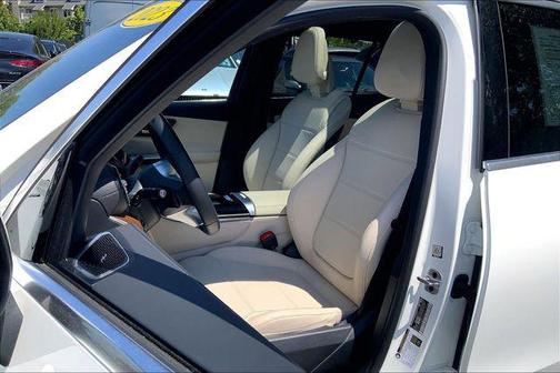 Polar White 2023 Mercedes-Benz GLC 300 4MATIC