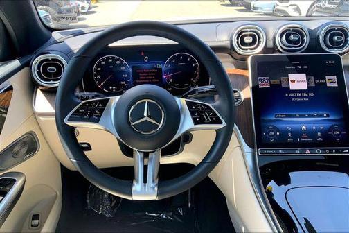 Polar White 2023 Mercedes-Benz GLC 300 4MATIC