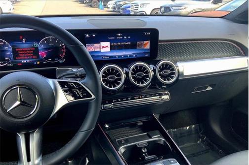 2025 Mercedes-Benz GLB 250 4MATIC