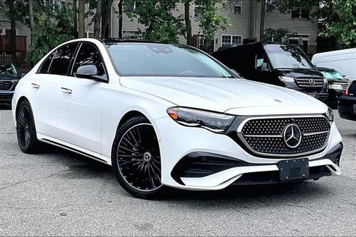 MANUFAKTUR Moonlight White Metallic 2024 Mercedes-Benz E-Class E 350