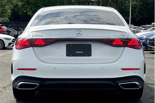 MANUFAKTUR Moonlight White Metallic 2024 Mercedes-Benz E-Class E 350