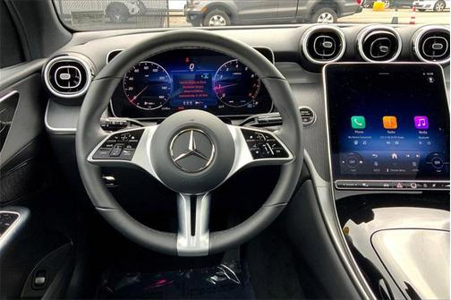 2025 Mercedes-Benz GLC 300 4MATIC