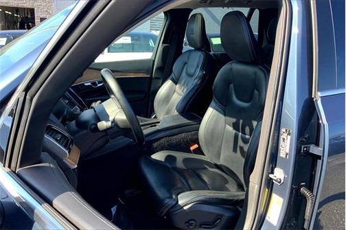 2019 Volvo XC90 T6 Inscription