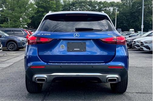 2025 Mercedes-Benz GLA 250 4MATIC
