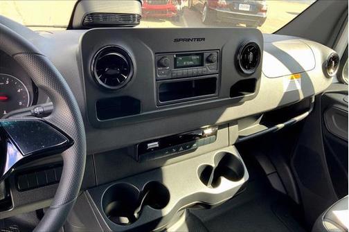 2026 Mercedes-Benz Sprinter 2500 Standard Roof