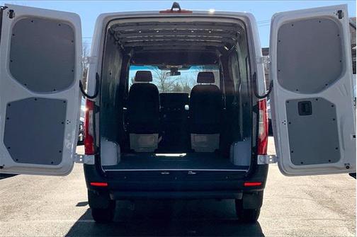 2025 Mercedes-Benz Sprinter 2500 Standard Roof