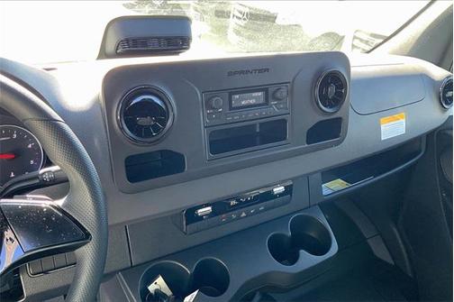 2025 Mercedes-Benz Sprinter 2500 Standard Roof