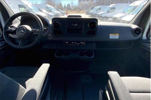 2025 Mercedes-Benz Sprinter 2500 Standard Roof