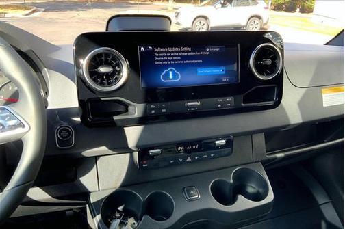 2025 Mercedes-Benz Sprinter 2500 High Roof