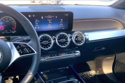 2025 Mercedes-Benz GLB 250 4MATIC