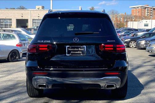 2025 Mercedes-Benz GLB 250 4MATIC