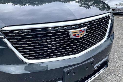 Wilder Metallic 2023 Cadillac XT6 Premium Luxury AWD