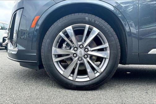 Wilder Metallic 2023 Cadillac XT6 Premium Luxury AWD