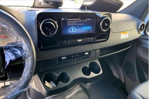 2026 Mercedes-Benz Sprinter 2500 Cargo 144 WB