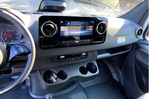 2026 Mercedes-Benz Sprinter 2500 Cargo 144 WB