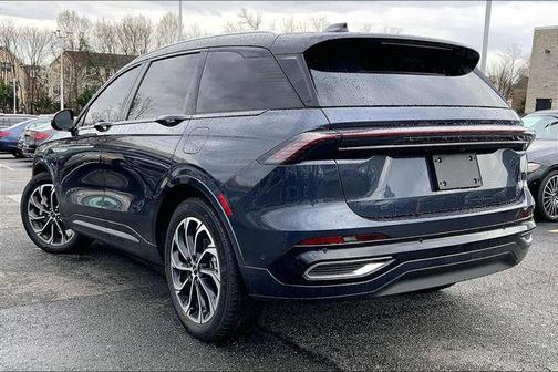 Blue Panther Metallic Clearcoat 2024 Lincoln Nautilus Reserve