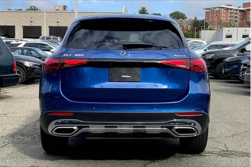 2025 Mercedes-Benz GLC 300 4MATIC
