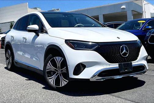 Polar White 2023 Mercedes-Benz EQE 350 4MATIC