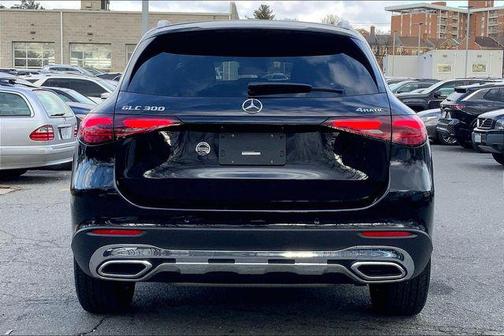 2025 Mercedes-Benz GLC 300 4MATIC