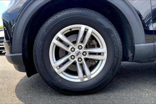 Agate Black Metallic 2020 Ford Explorer XLT