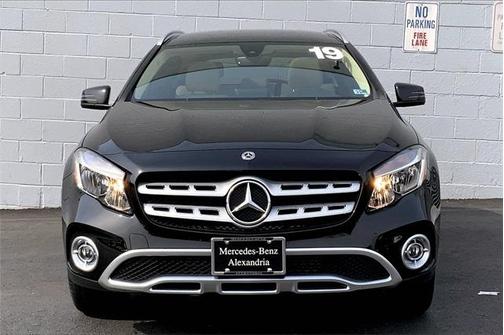 Photo 2 of 28 of 2019 Mercedes-Benz GLA 250 Base 4MATIC