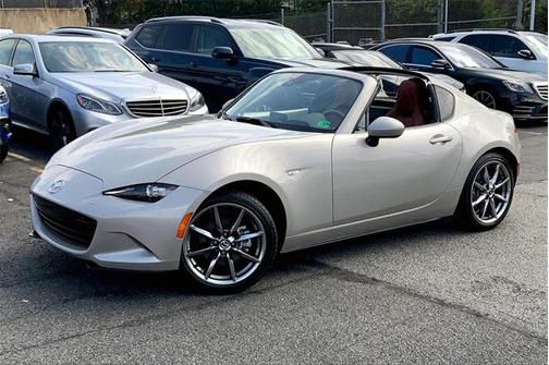 2022 Mazda MX-5 Miata RF Grand Touring