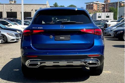 2025 Mercedes-Benz GLC 300 4MATIC