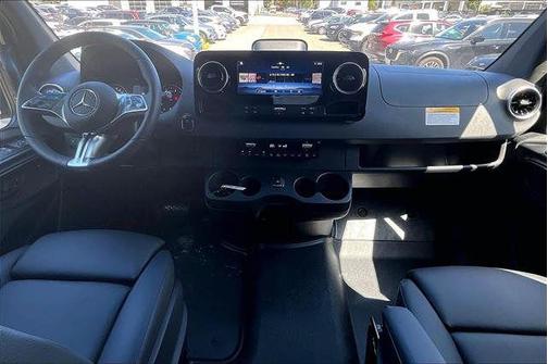Obsidian Black 2026 Mercedes-Benz Sprinter 2500 Passenger 170 WB