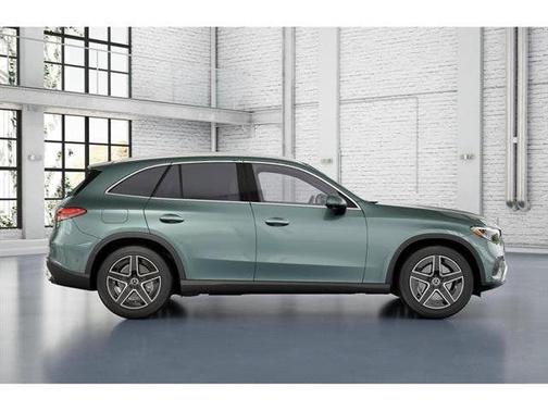 Verde Silver Metallic 2026 Mercedes-Benz GLC 300 4MATIC