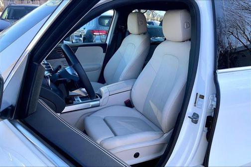 2025 Mercedes-Benz GLB 250 4MATIC