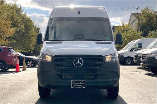 2026 Mercedes-Benz Sprinter 2500 Standard Roof