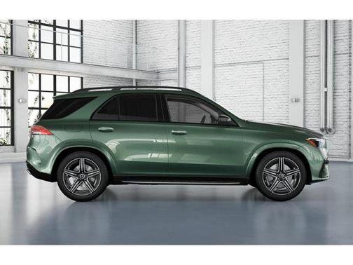 MANUFAKTUR Ireland Mid Green Metallic 2026 Mercedes-Benz GLE 350 4MATIC