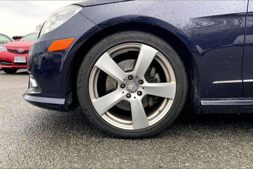 Capri Blue Metallic 2011 Mercedes-Benz E-Class 4MATIC
