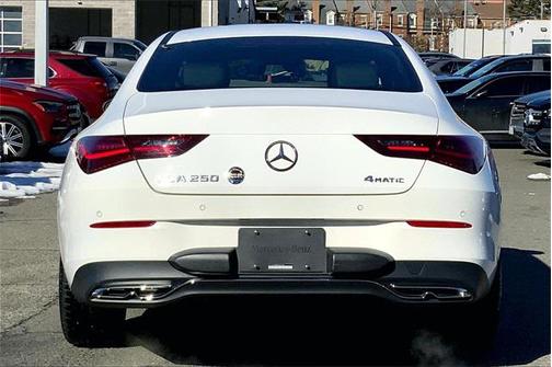 2024 Mercedes-Benz CLA 250 4MATIC