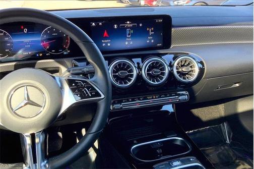 2024 Mercedes-Benz CLA 250 4MATIC