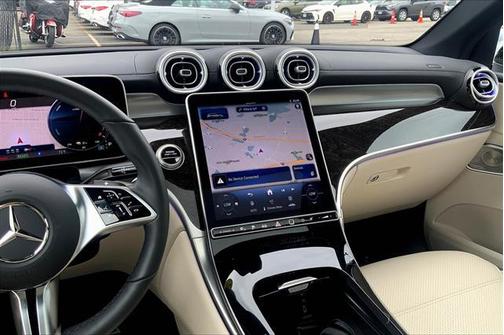 2025 Mercedes-Benz GLC 350e Base