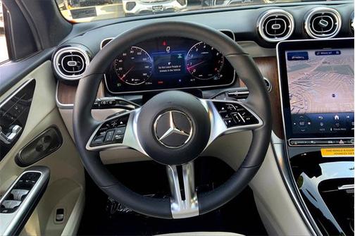 2025 Mercedes-Benz GLC 300 4MATIC
