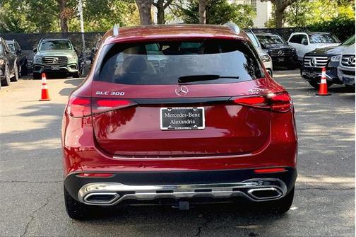 2025 Mercedes-Benz GLC 300 4MATIC