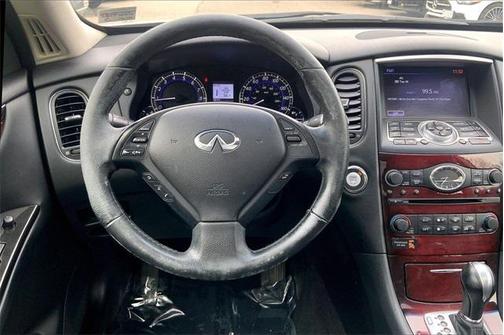 2017 INFINITI QX50 Base