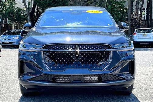 Blue Panther Metallic Clearcoat 2024 Lincoln Nautilus Premiere