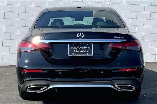 Photo 3 of 30 of 2021 Mercedes-Benz E-Class E 350 4MATIC