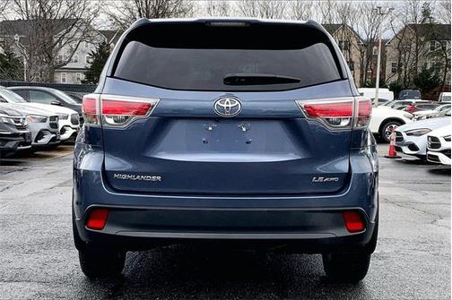 2014 Toyota Highlander LE