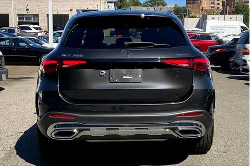 2025 Mercedes-Benz GLC 300 4MATIC