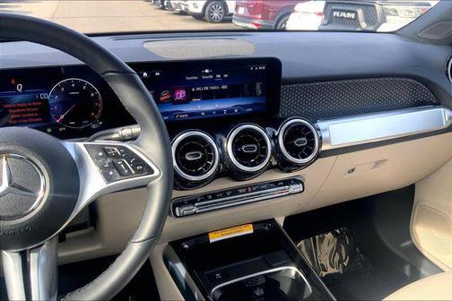 2026 Mercedes-Benz GLB 250 4MATIC