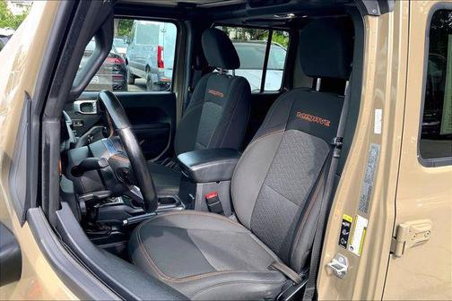 Gator Clearcoat 2020 Jeep Gladiator Mojave 4x4