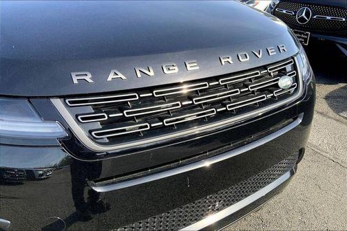 2026 Land Rover Range Rover Evoque Dynamic SE
