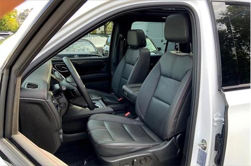 2023 Chevrolet Tahoe 4WD RST